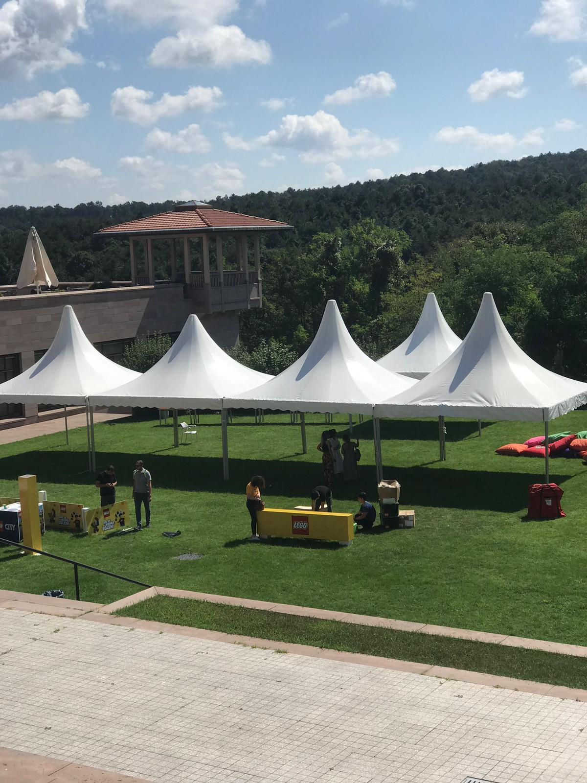 Kurumsal Etkinliklerde Çadır Trendleri – öne çıkan görsel